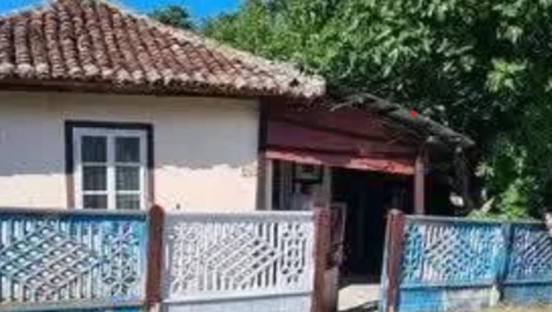Satul în care o casă cu curte costă 12.000 de euro. Proprietarul o dă și la schimb pe o mașină