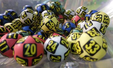 LOTO 6/49 duminică 25 octombrie 2026. Numerele câștigătoare de azi