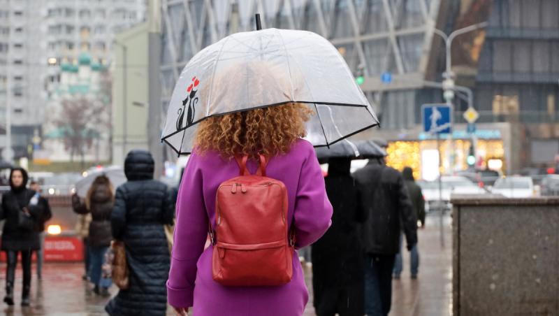 Temperaturi sub normal în toată țara și ploi mai multe decât de obicei. Cum va fi vremea în noiembrie