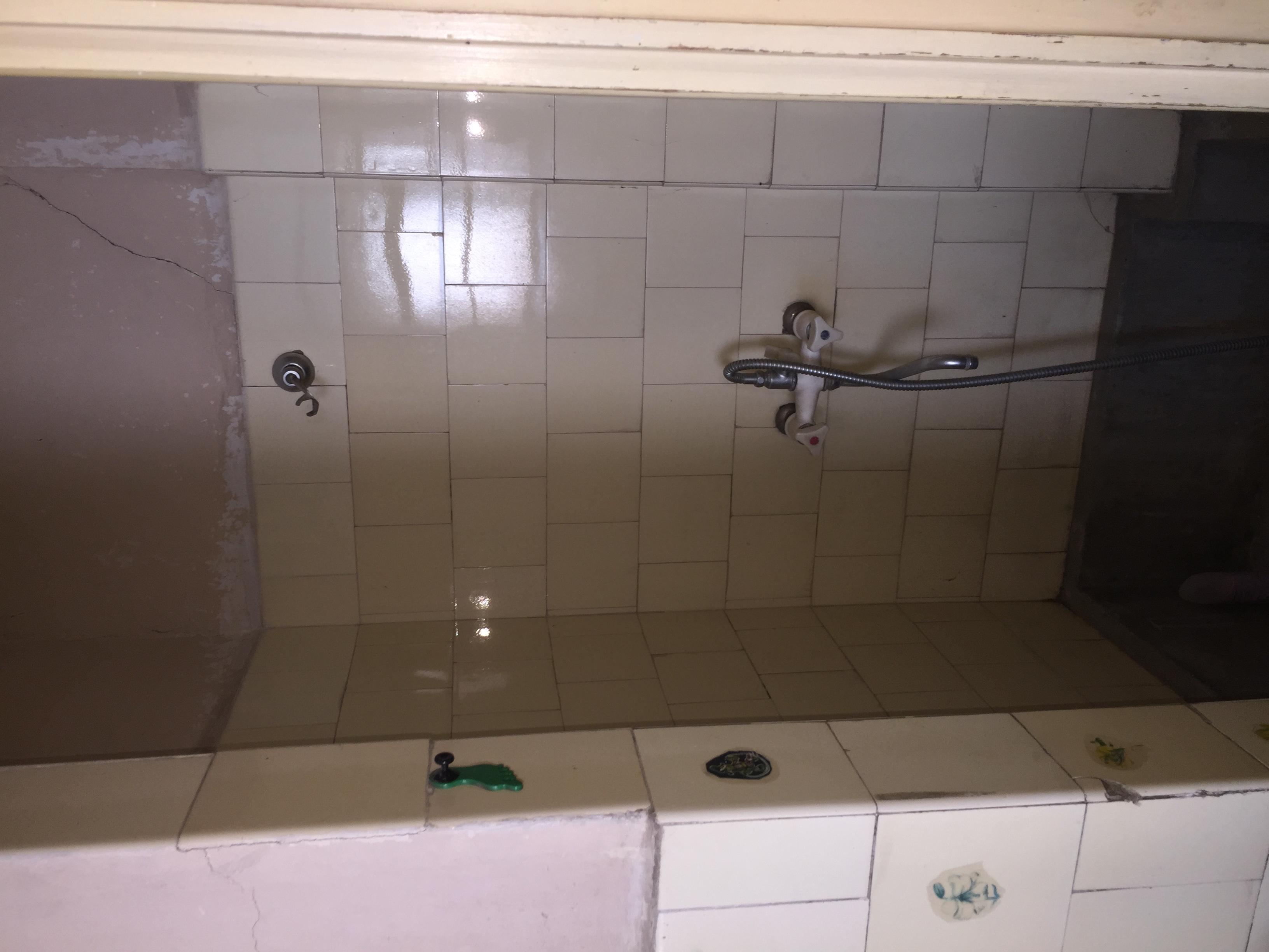ANAF vinde cu 88.000 de lei o garsonieră de 12,7 metri pătrați în Sector 1 București
