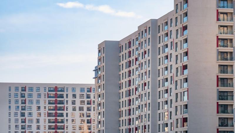 Analiză: Preţul apartamentelor a crescut cu aproape 5% în ultimul an. Cât costă în medie o locuinţă
