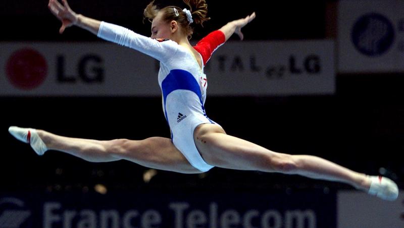 Pe 7 octombrie 1979 s-a născut gimnasta română Simona Amânar