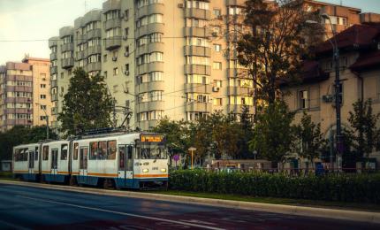 Apartament de 95.000 € în București, cumpărat de o tânără fără credit. Străinii, uimiţi: "Ar trebui să mă mut"
