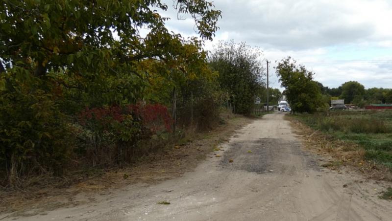 Român acuzat că a ţinut captiv un bărbat din Ungaria. Îi dădea 100 grame de parizer, o chiflă și apă