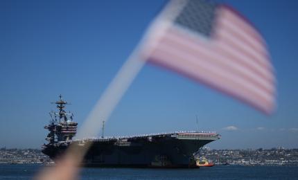 Portavionul USS Lincoln s-a întors în SUA, după un număr record de misiuni. Ce probleme au fost raportate