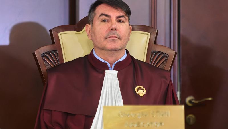 SURSE: Judecătorul CCR Gheorghe Stan şi-a luat concediu chiar &icirc;n ziua deciziei privind pensiile magistraţilor