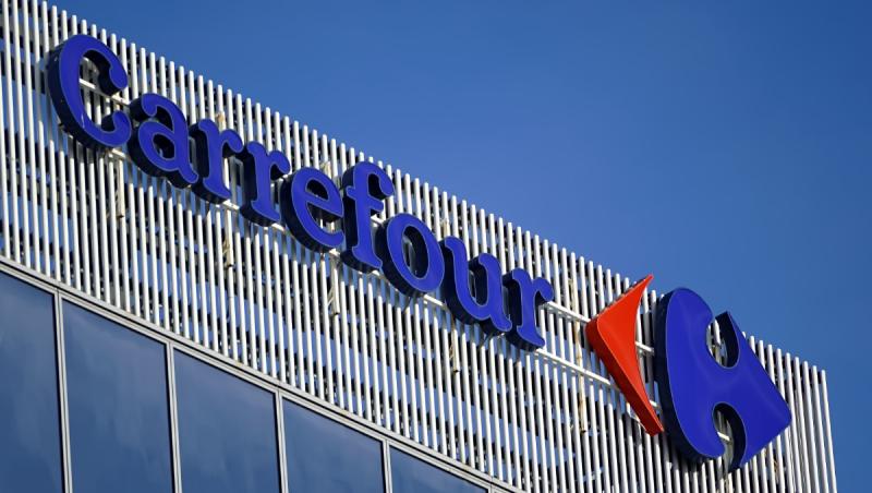 Fraţii Pavăl, proprietarii Dedeman, cumpără Carrefour Rom&acirc;nia