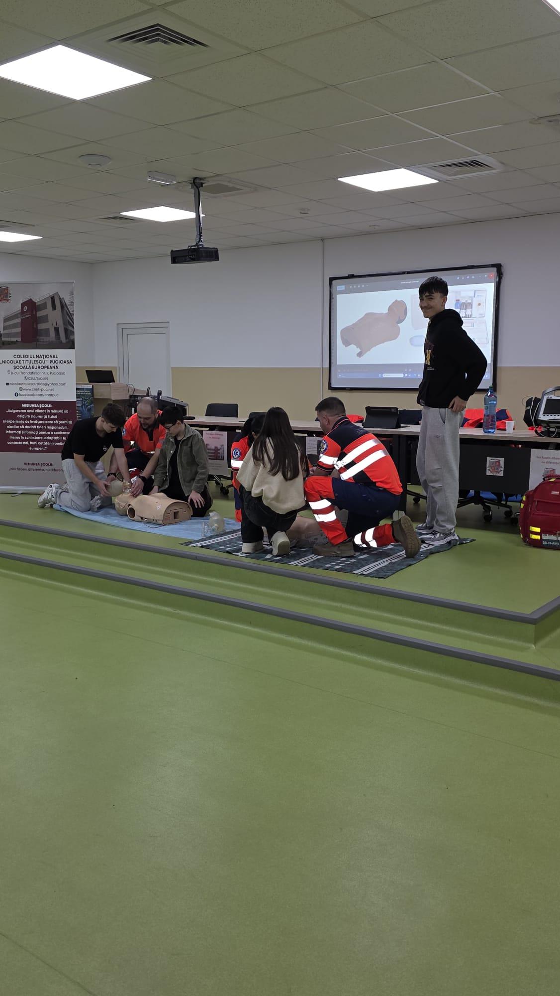 Cursuri de prim ajutor la Scoala Altfel