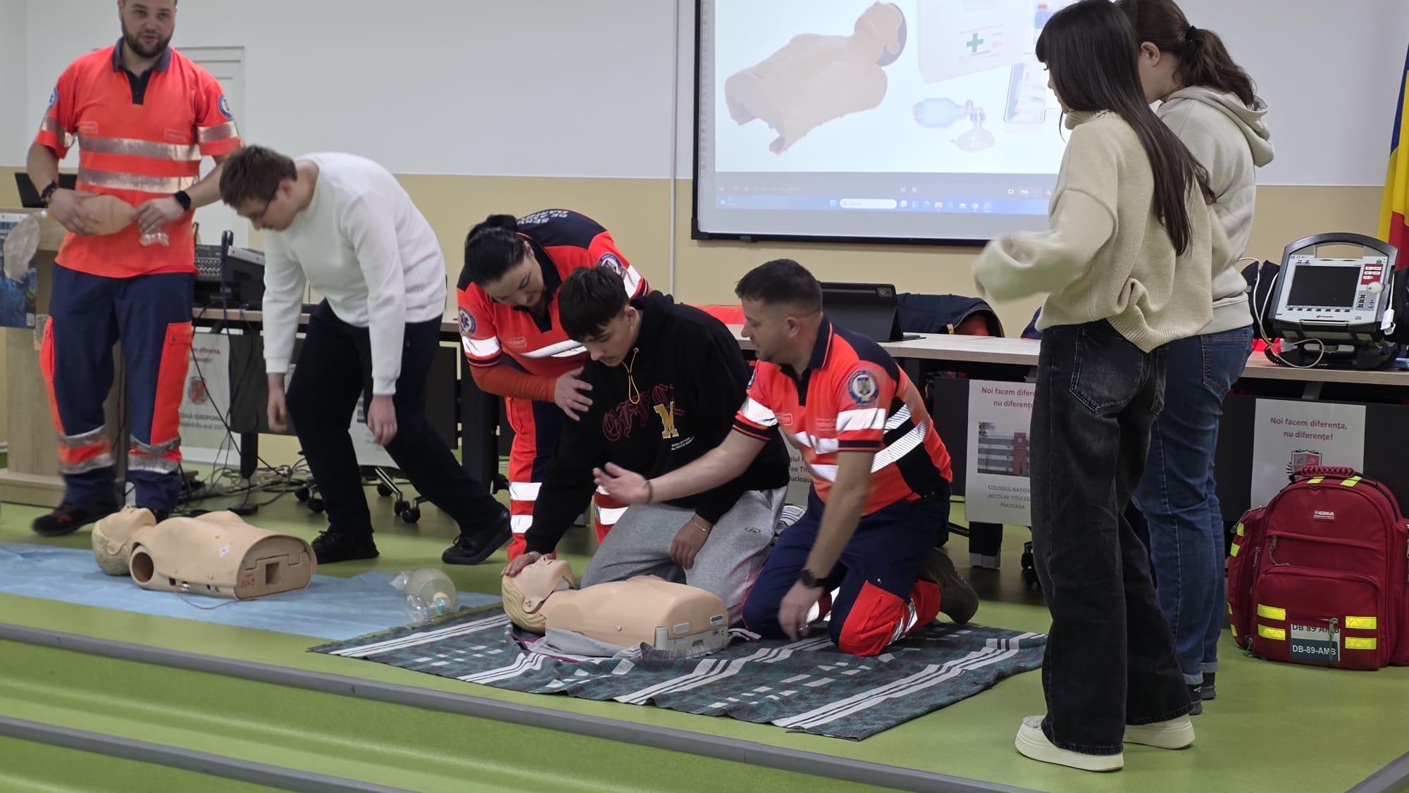 Cursuri de prim ajutor la Scoala Altfel