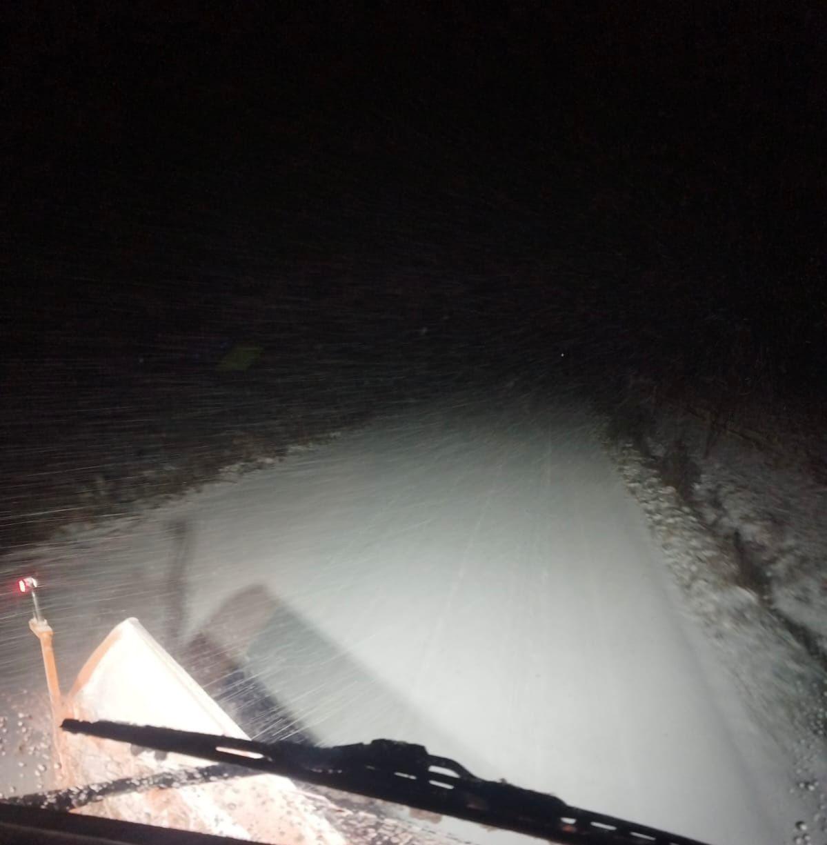 Viscol extrem în România: Cod roșu în Capitală și zăpadă de 50 cm. Alte zeci de județe afectate