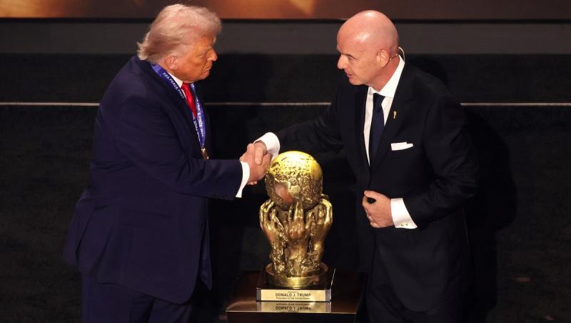 Donald Trump şi Gianni Infantino au bătut palma pe un proiect ce priveşte dezvoltarea fotbalului din Fâşia Gaza