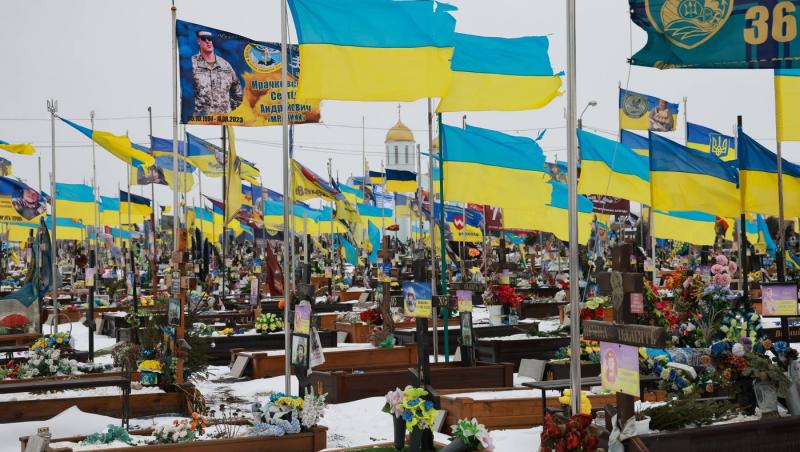 Ucraina devine o țară de văduve și orfani: A pierdut 10 milioane de oameni &icirc;n 4 ani de război