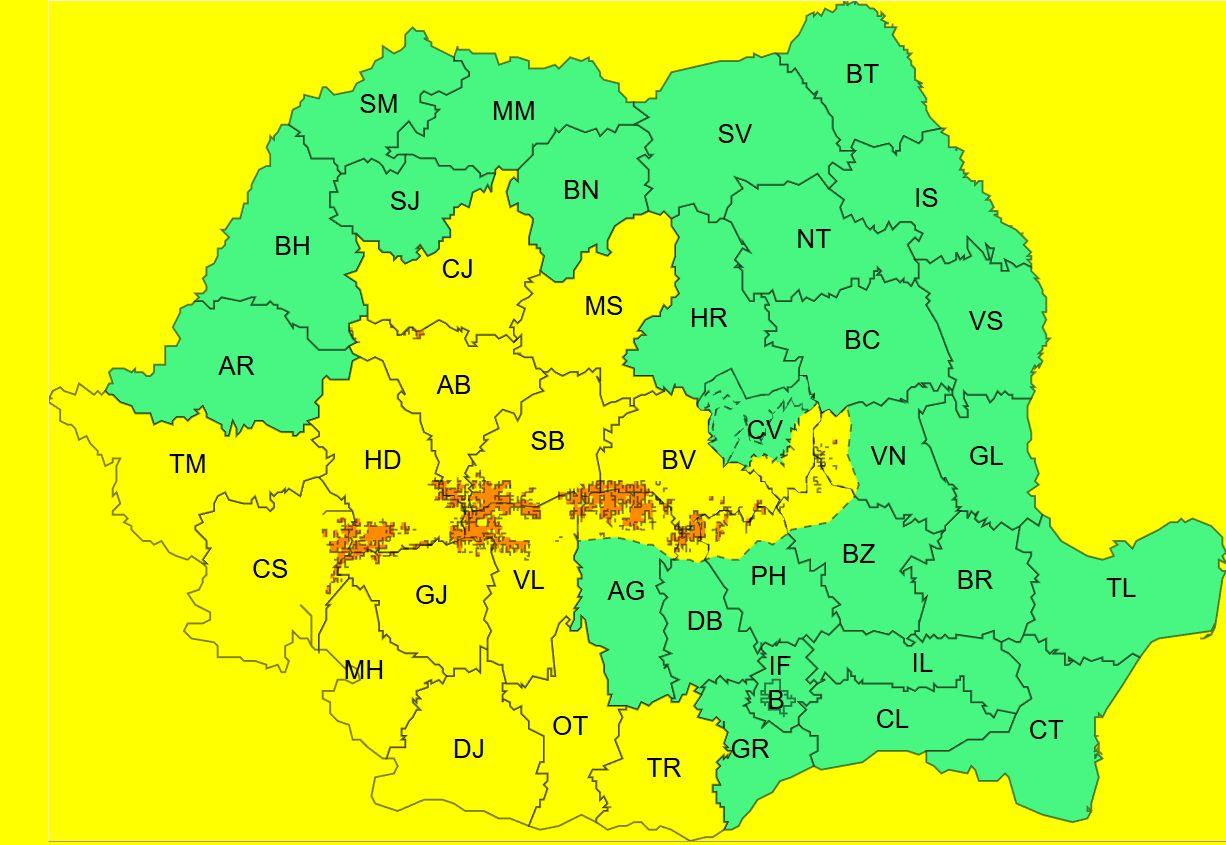 Aproape jumătate din țară intră sub cod portocaliu și galben de viscol în zona montană