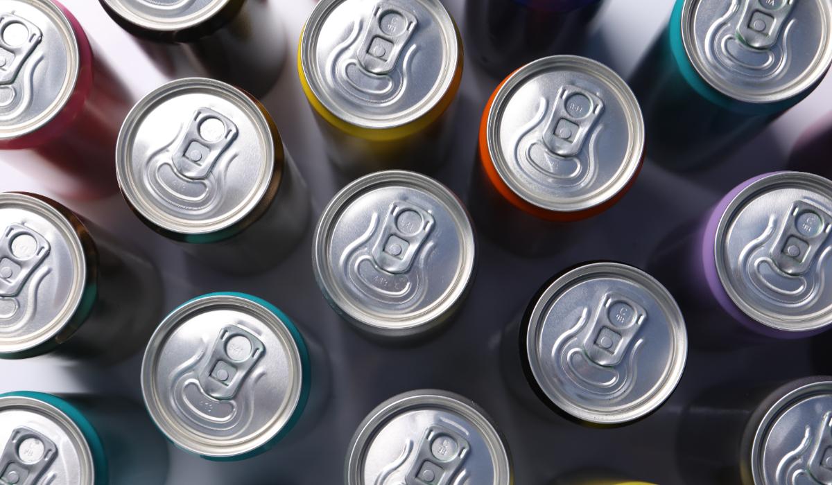 Încă o ţară interzice energizantele minorilor sub 16 ani. Noi restricţii pentru băuturile cu multă cofeină