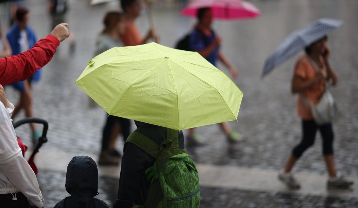 Vremea de mâine 7 februarie. Ploi slabe şi temperaturi mai mari decât în mod normal. Maxime de12 grade