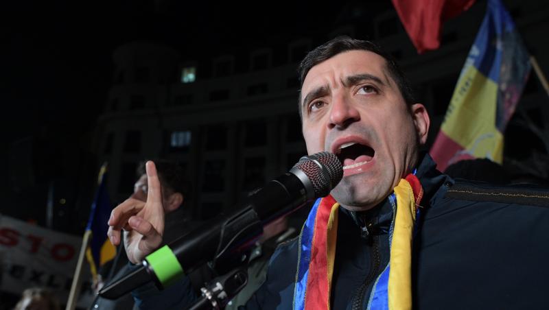 George Simion, acuzat că a făcut lobby pentru scoaterea Rom&acirc;niei din Visa Waiver. "Mic trădător de ţară"