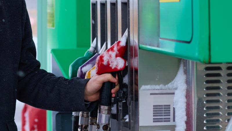 Războiul din Iran lovește buzunarele rom&acirc;nilor. Carburanții ar putea ajunge 10 lei/litru - Analiză AEI