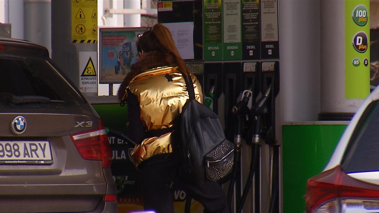 Motorina a sărit de 9 lei la unele benzinării din ţară