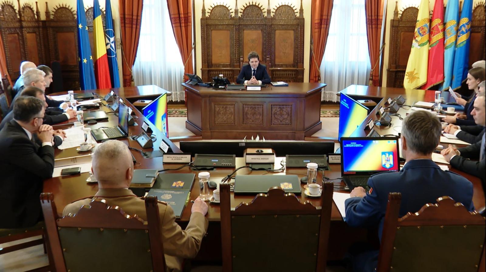 Incendiu violent la o fabrică de polistiren din Arad. A fost emis Ro-Alert