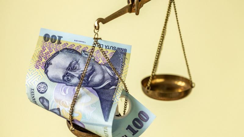 Ce &icirc;nseamnă scumpirea petrolului pentru leul rom&acirc;nesc. Economistul şef al BNR explică: "&Icirc;ncă 1.2% la inflaţie"