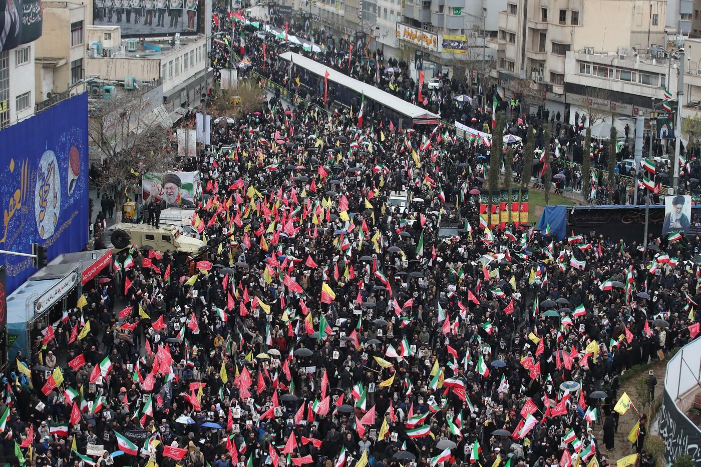 Război în Iran: A 3-a rachetă lansată spre Turcia, doborâtă. SUA: Noul Ayatollah, rănit şi probabil desfigurat