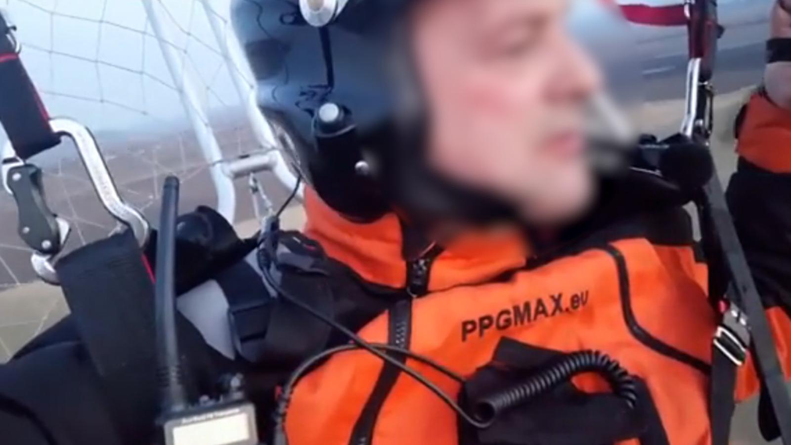 Tânără, moartă în accident de parapantă, sub ochii iubitului. O aripă s-a rupt în zbor