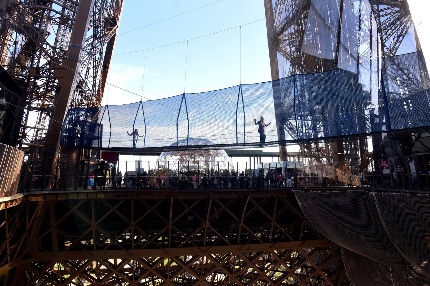 O nouă atracție turistică la Turnul Eiffel. Până când poate fi vizitată