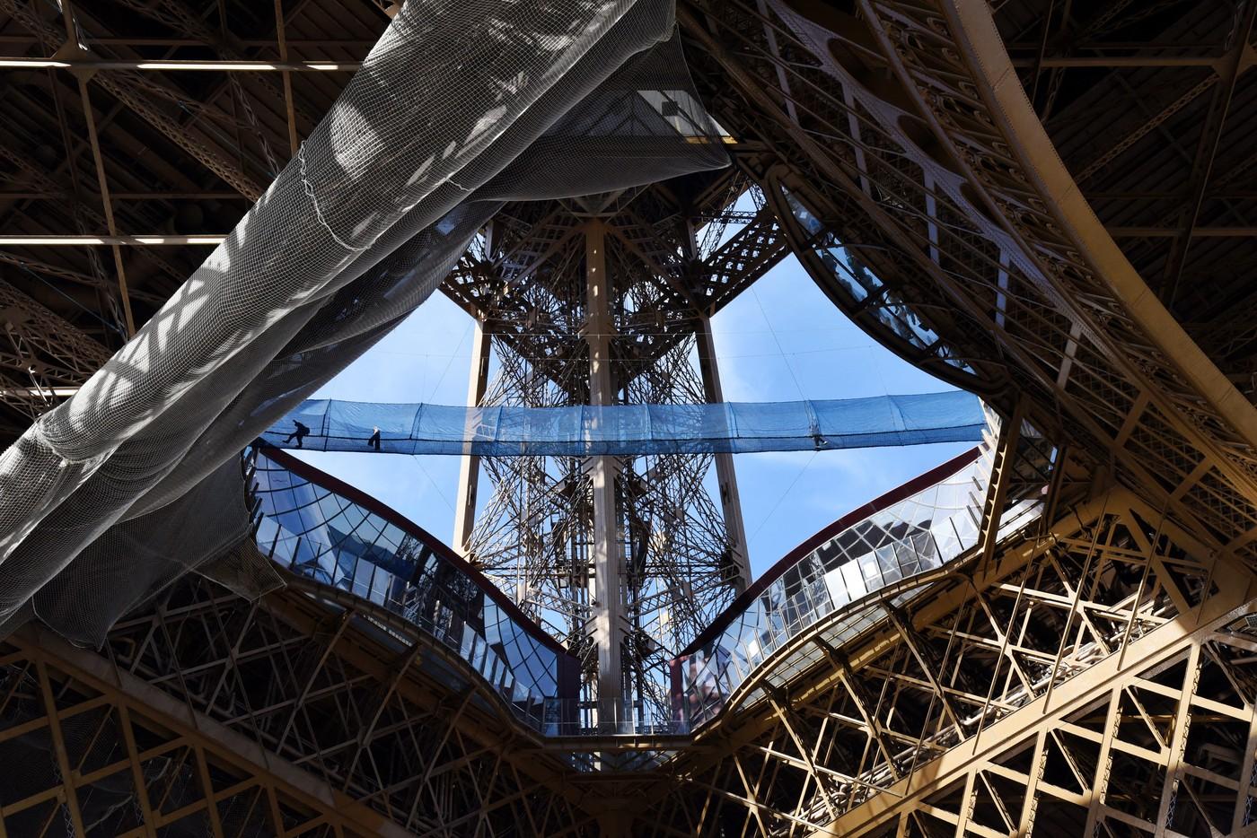 O nouă atracție turistică la Turnul Eiffel. Până când poate fi vizitată