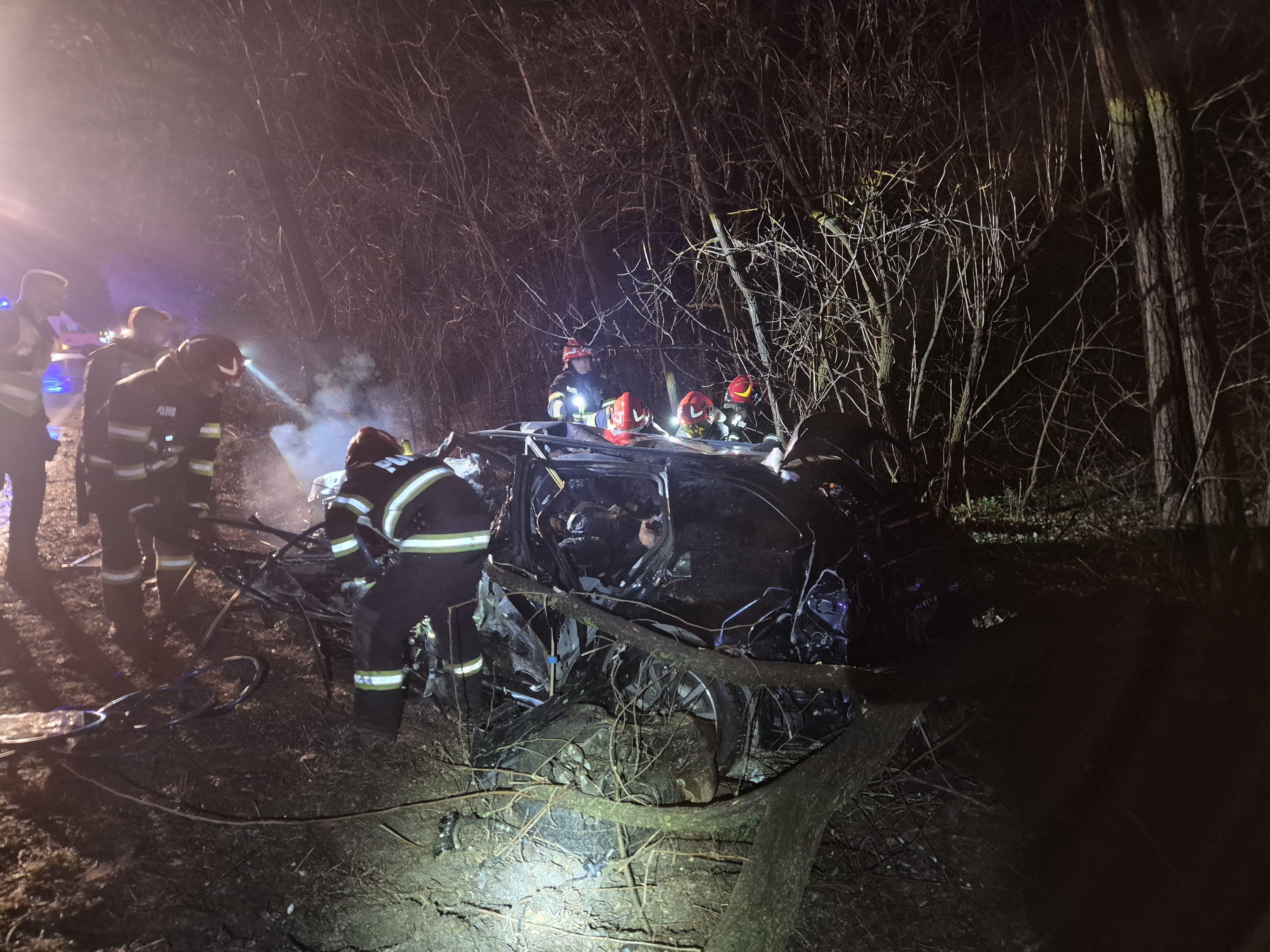 Coincidenţe stranii în urma accidentului cu 4 morţi din Neamţ. Un bebeluş de 5 luni, salvat de trupul mamei