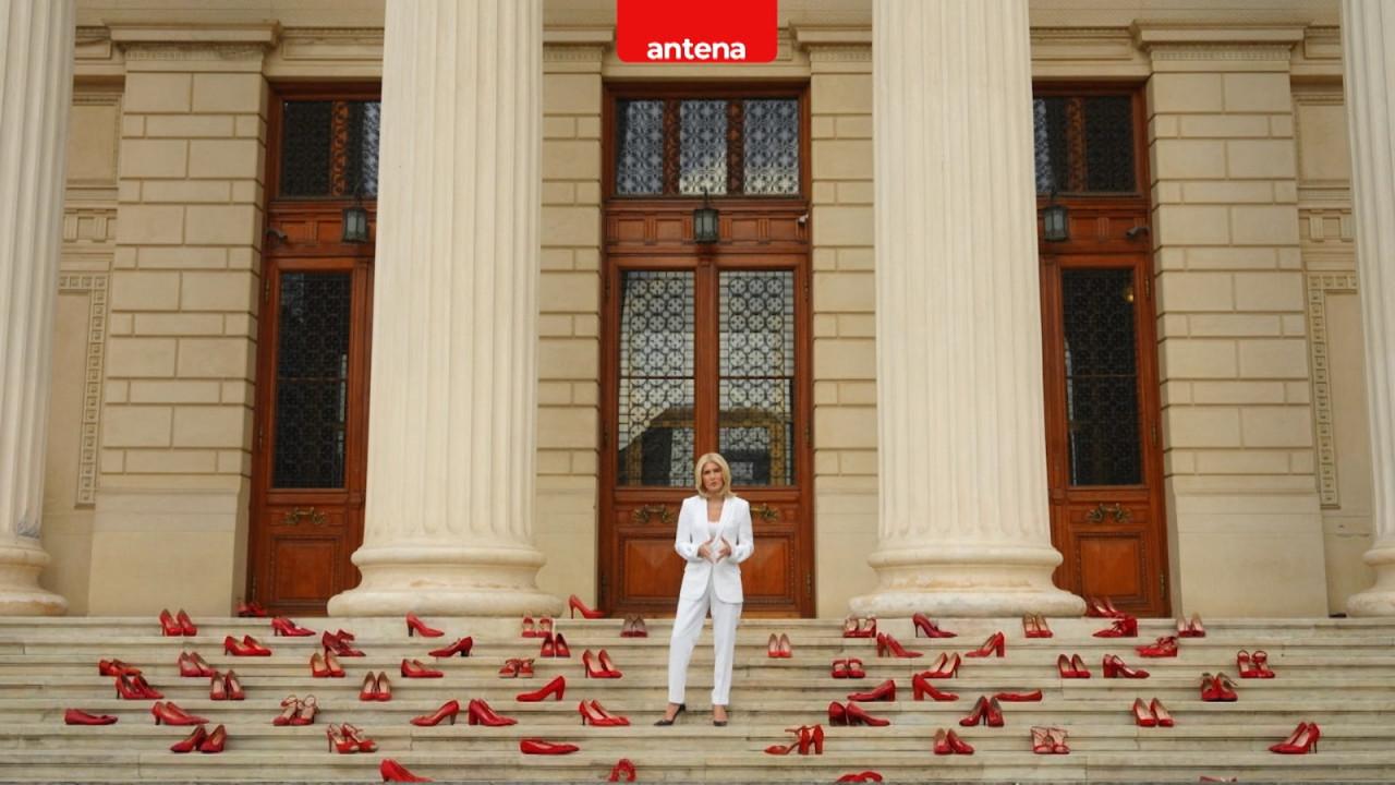 Pantofii roşii, pe treptele Ateneului Român. Simbolul femeilor fără voce, într-o campanie unică