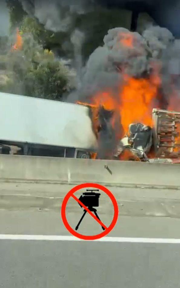 Cine sunt românii morţi în accidentul de TIR din Spania. Ionuţ şi Mădălina au rămas captivi în camion