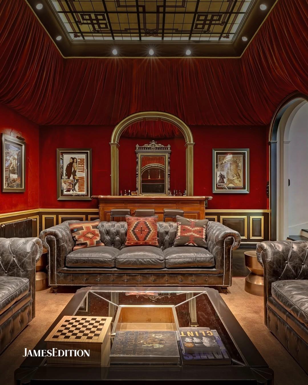 Cum arată apartamentul din Paris al lui Brigitte Bardot. Este scos la vânzare pentru 7.900.000 euro