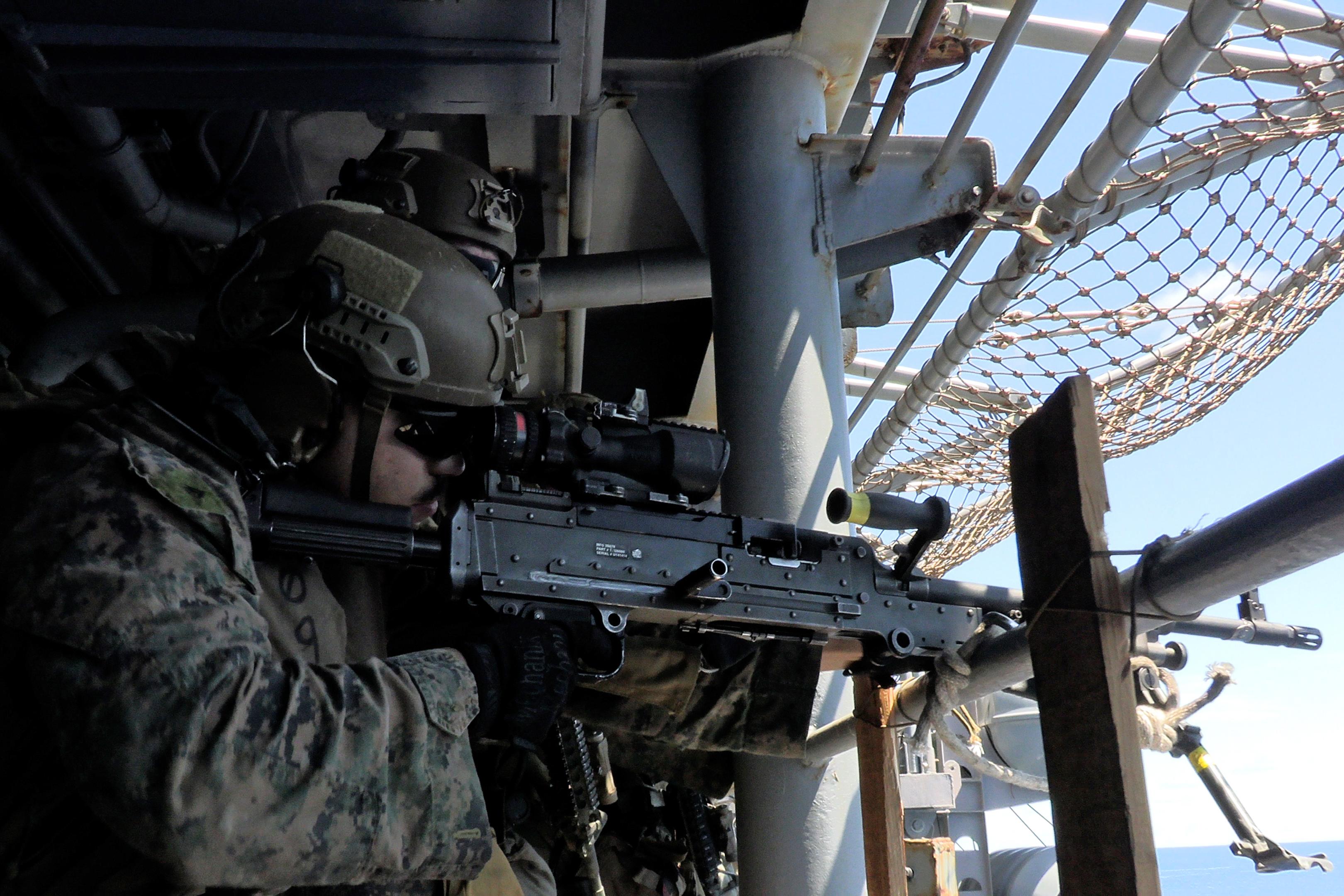 SUA pregătesc atacul terestru în Iran şi caută companii care pot furniza rapid buncăre prefabricate