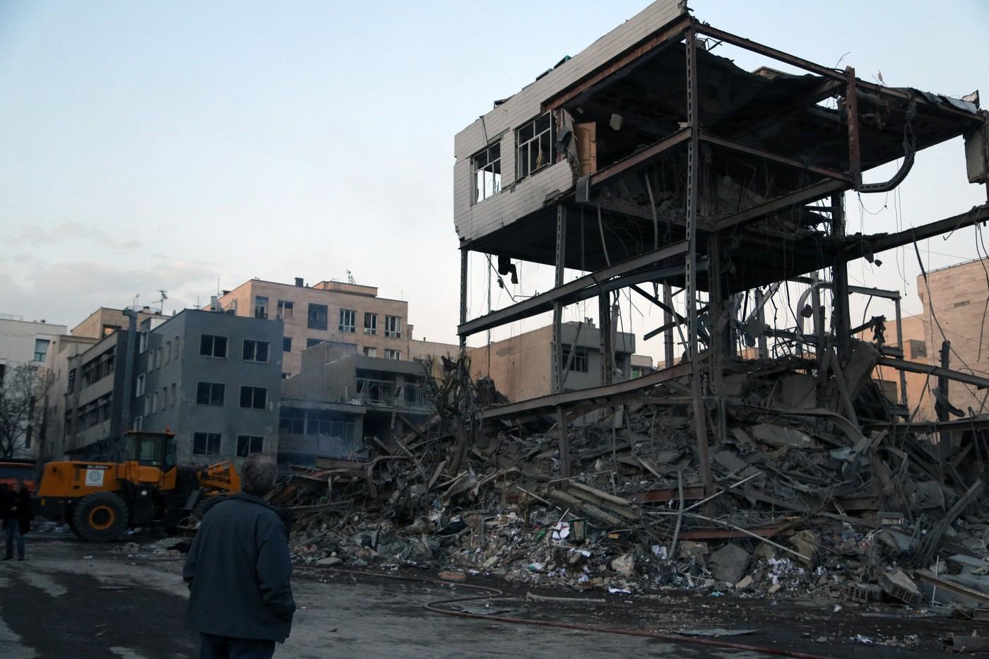 Război în Iran. Peste 700 de civili ucişi de la începutul atacurilor israeliano-americane