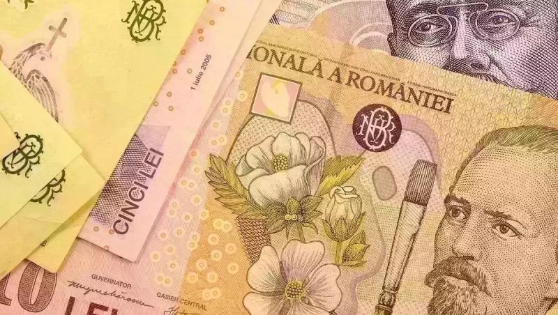 Leul românesc câştigă teren important în raport cu lira sterlină