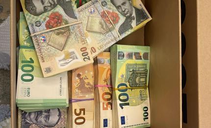 SURSE Şeful ARR, Cristian Anton, ţinea 350.000 de euro la saltea. Percheziţii DNA la locuinţele acestuia