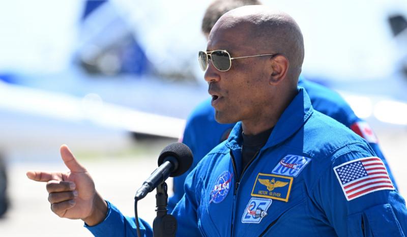 Victor Glover, primul astronaut de culoare care vizitează Luna
