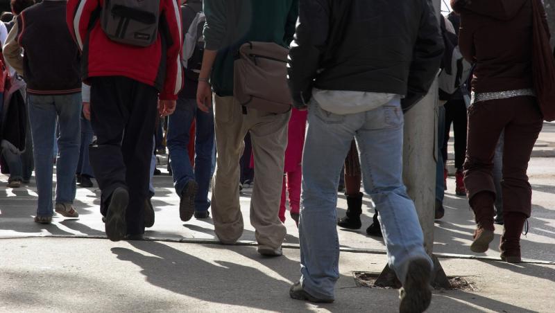 Sondaj INSCOP: 46% dintre români vor renunțarea la schimbarea orei