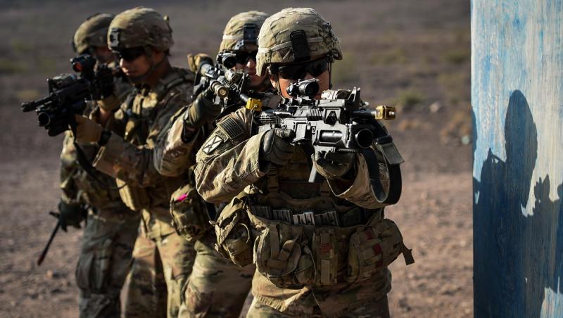 Război &icirc;n Iran, ziua 7. Israel ordonă evacuări &icirc;n Beirut. Trump nu trimite trupe &icirc;n Iran: "Pierdere de timp"