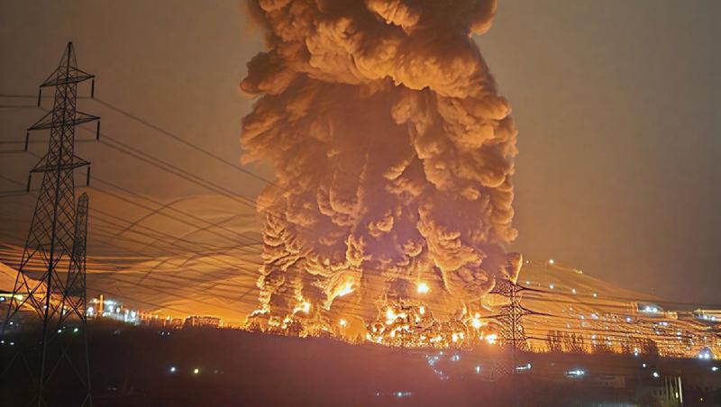 Război &icirc;n Iran, ziua 9. Atacuri &icirc;n lanț &icirc;n Golf. Trump &icirc;l ironizează pe Starmer: Vine după ce am c&acirc;știgat deja