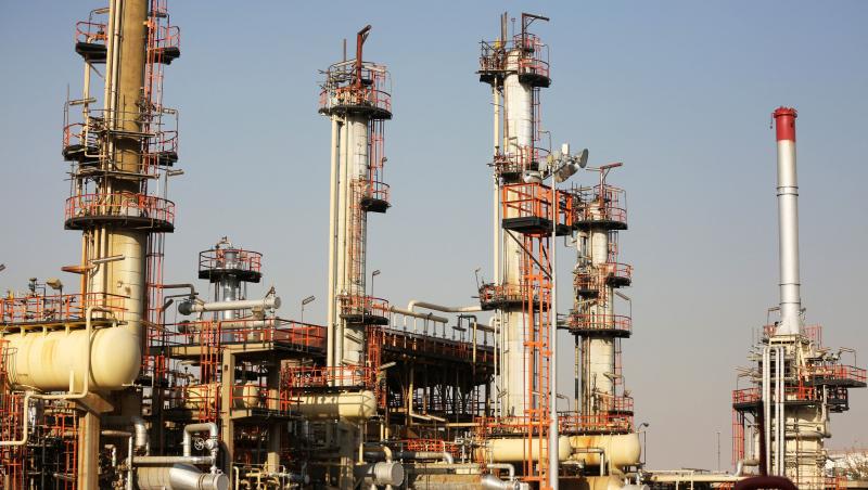 Prețul petrolului a explodat. Brent se apropie de 120 de dolari barilul din cauza războiului din Iran