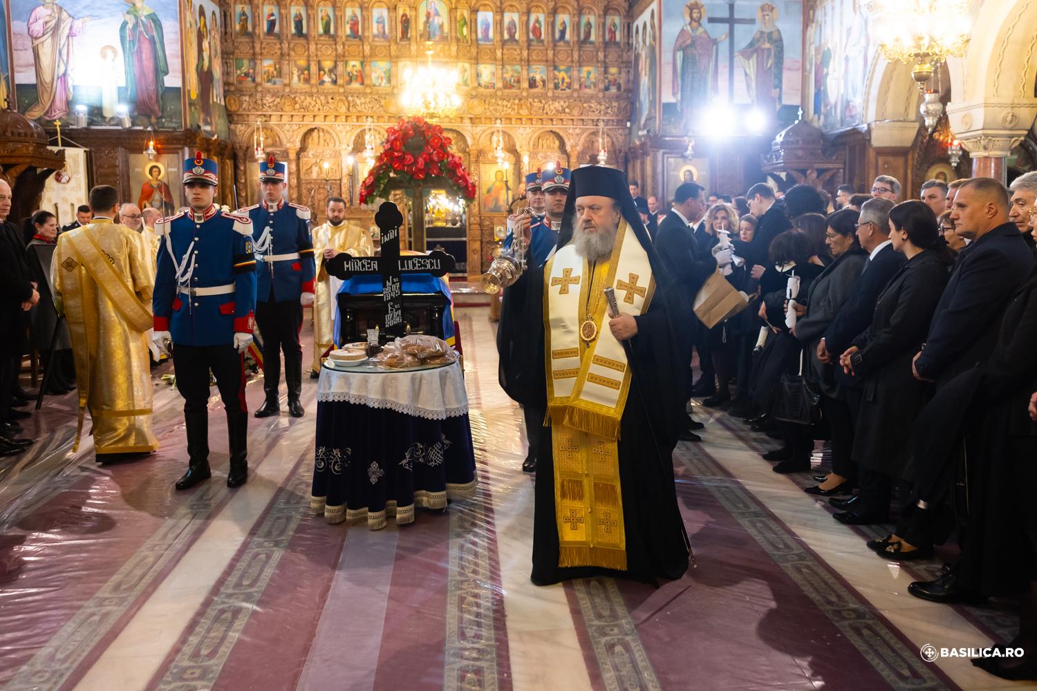 Imagini din timpul slujbei religioase de la Biserica Sfântul Elefterie