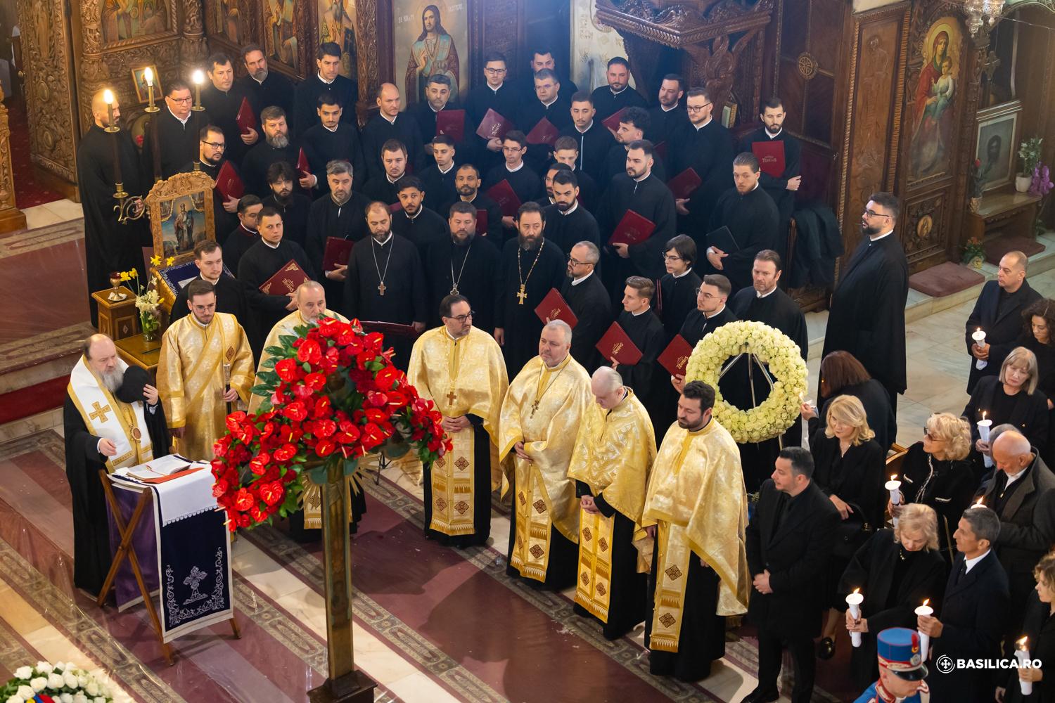 Imagini din timpul slujbei religioase de la Biserica Sfântul Elefterie