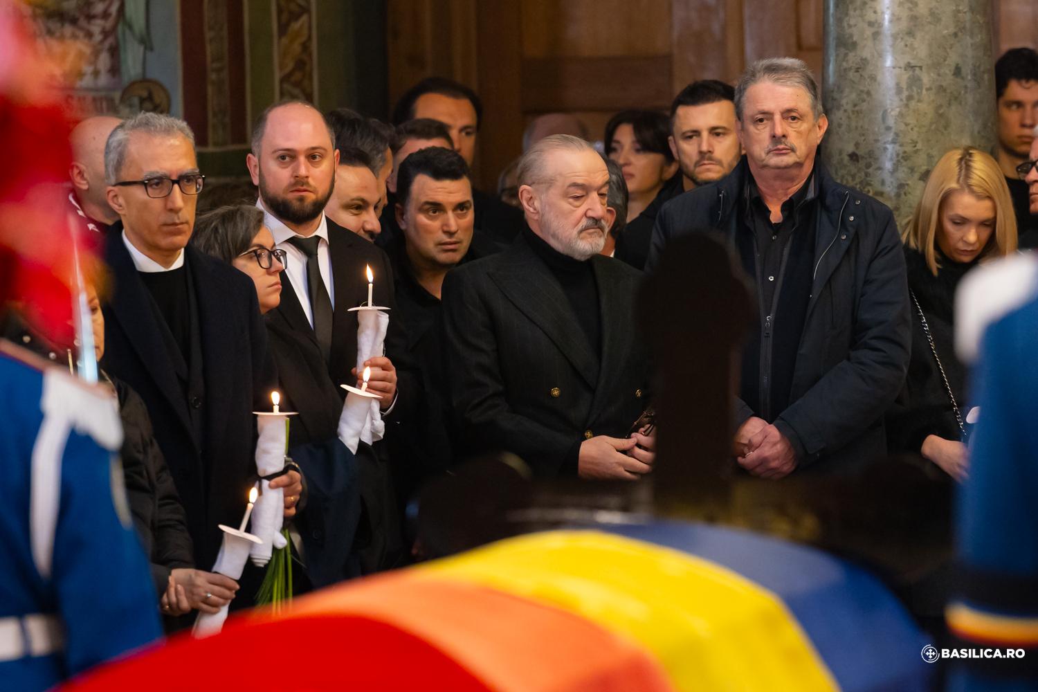 Imagini din timpul slujbei religioase de la Biserica Sfântul Elefterie