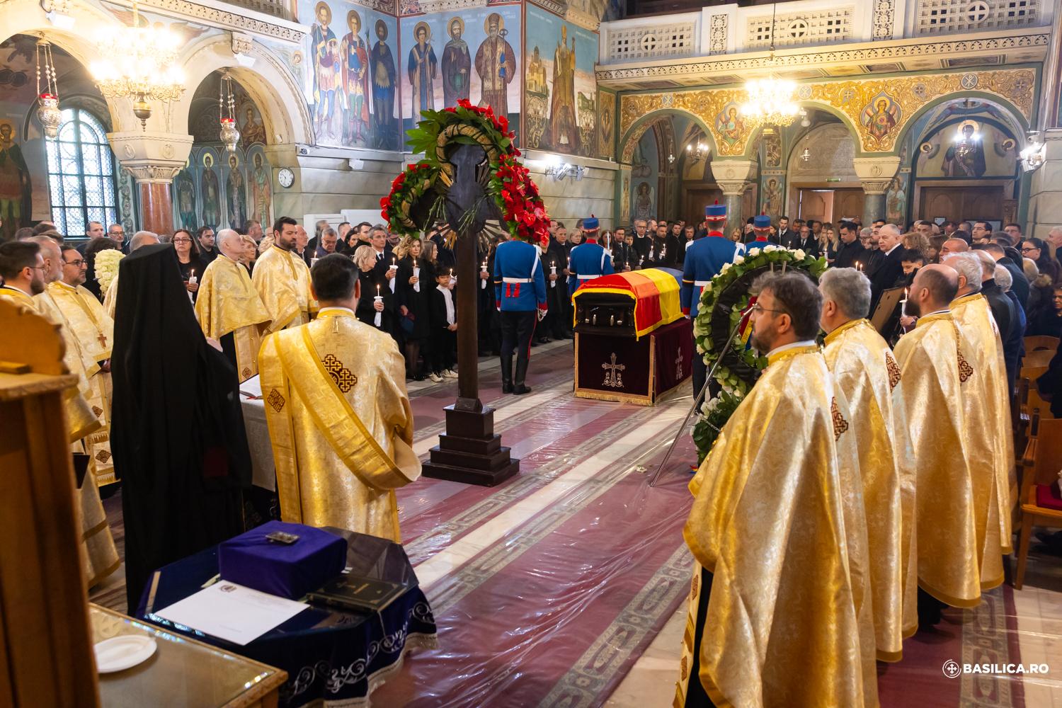 Imagini din timpul slujbei religioase de la Biserica Sfântul Elefterie