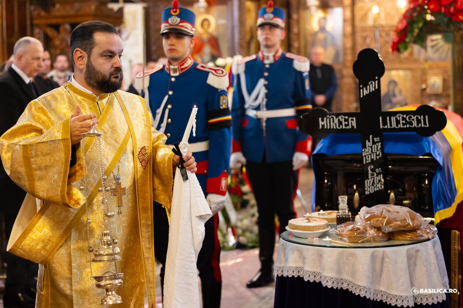 Imagini din timpul slujbei religioase de la Biserica Sfântul Elefterie