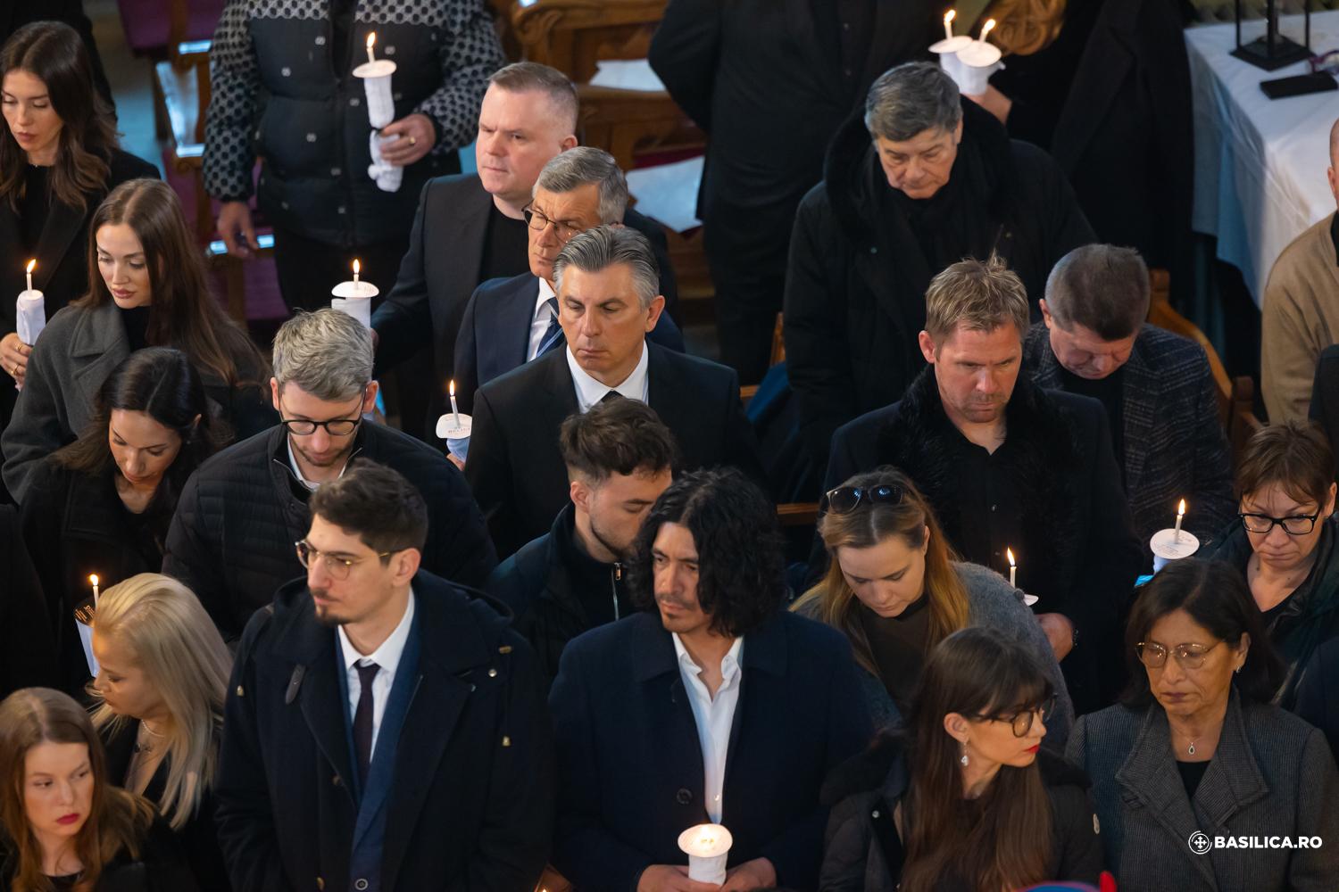 Imagini din timpul slujbei religioase de la Biserica Sfântul Elefterie