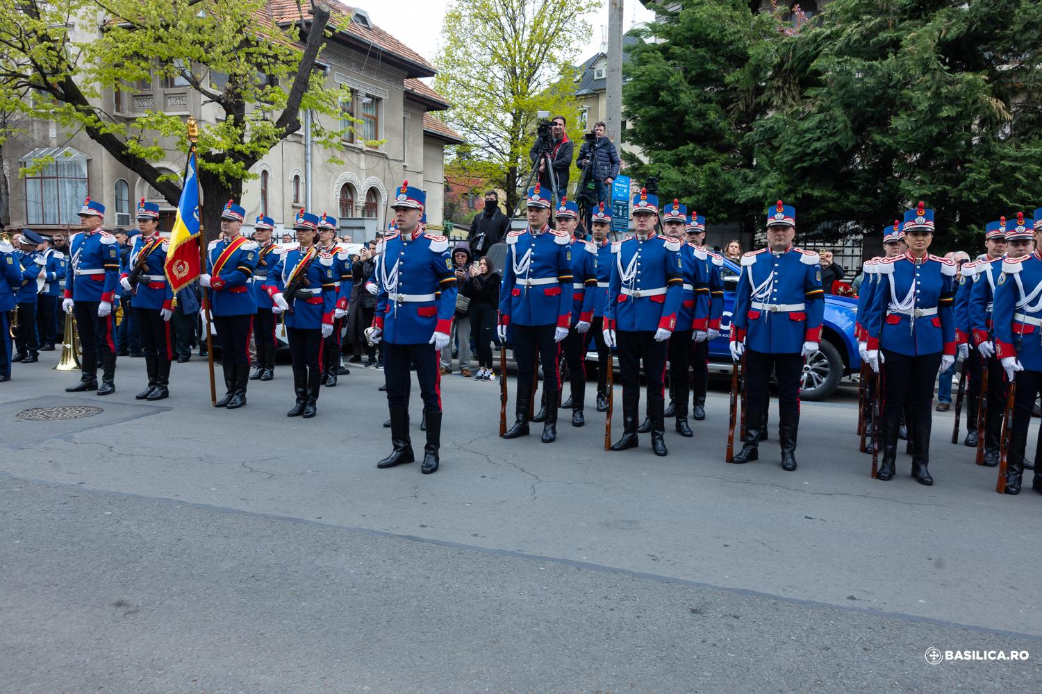 Mircea Lucescu a fost înmormântat cu onoruri militare la cimitirul Bellu din Capitală