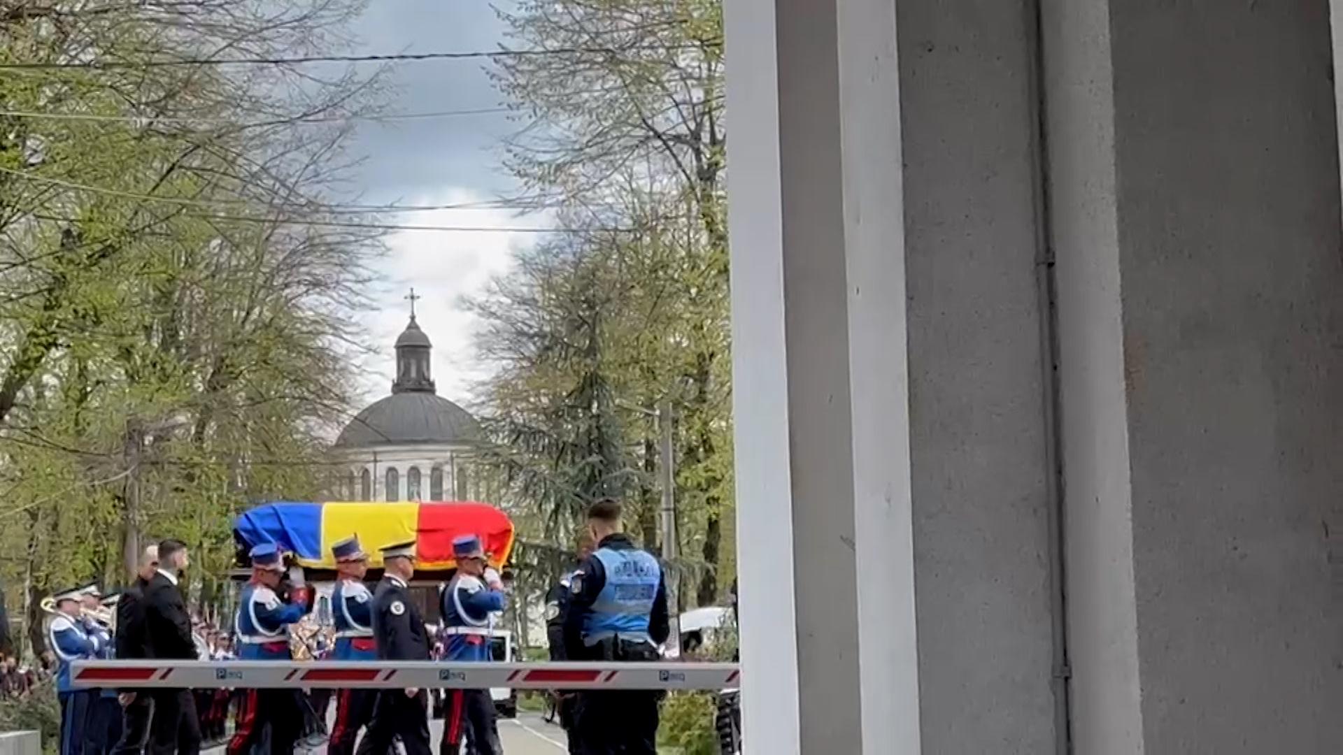 Ziua despărţirii de Mircea Lucescu: Răzvan Lucescu, mesaj emoţionant de rămas bun pentru tatăl său