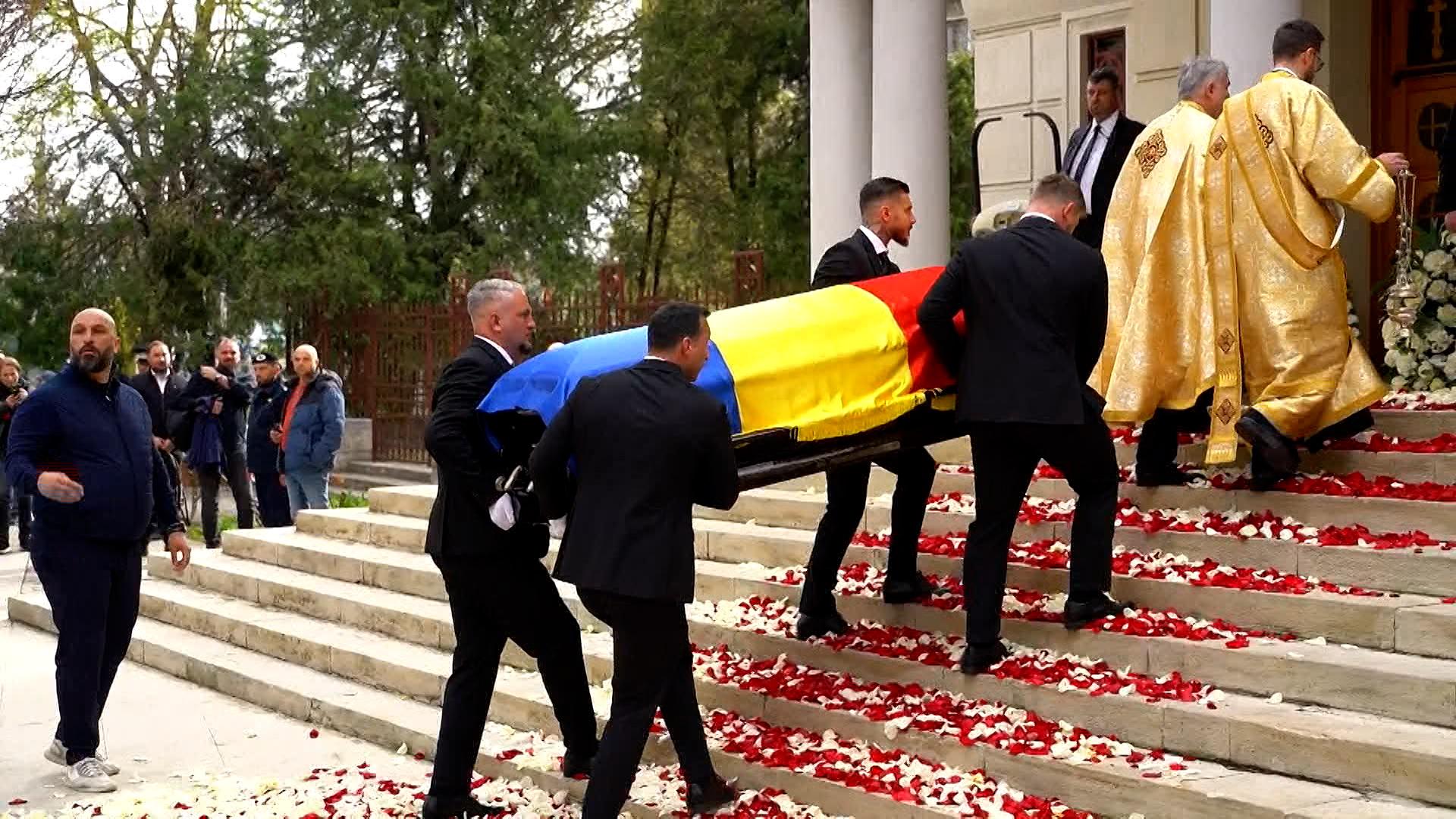 Ziua despărţirii de Mircea Lucescu: Răzvan Lucescu, mesaj emoţionant de rămas bun pentru tatăl său